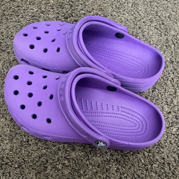 Crocs - Picture 2 of 3